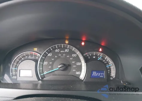 2014 Toyota Camry Se z USA, uszkodzony, nr VIN 4T1BF1FKXEU340614